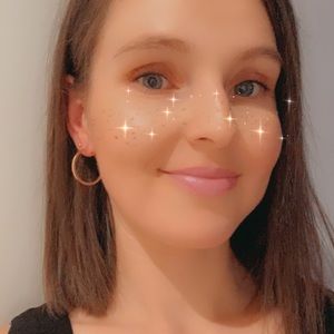 Meet your Posher, Alexandra